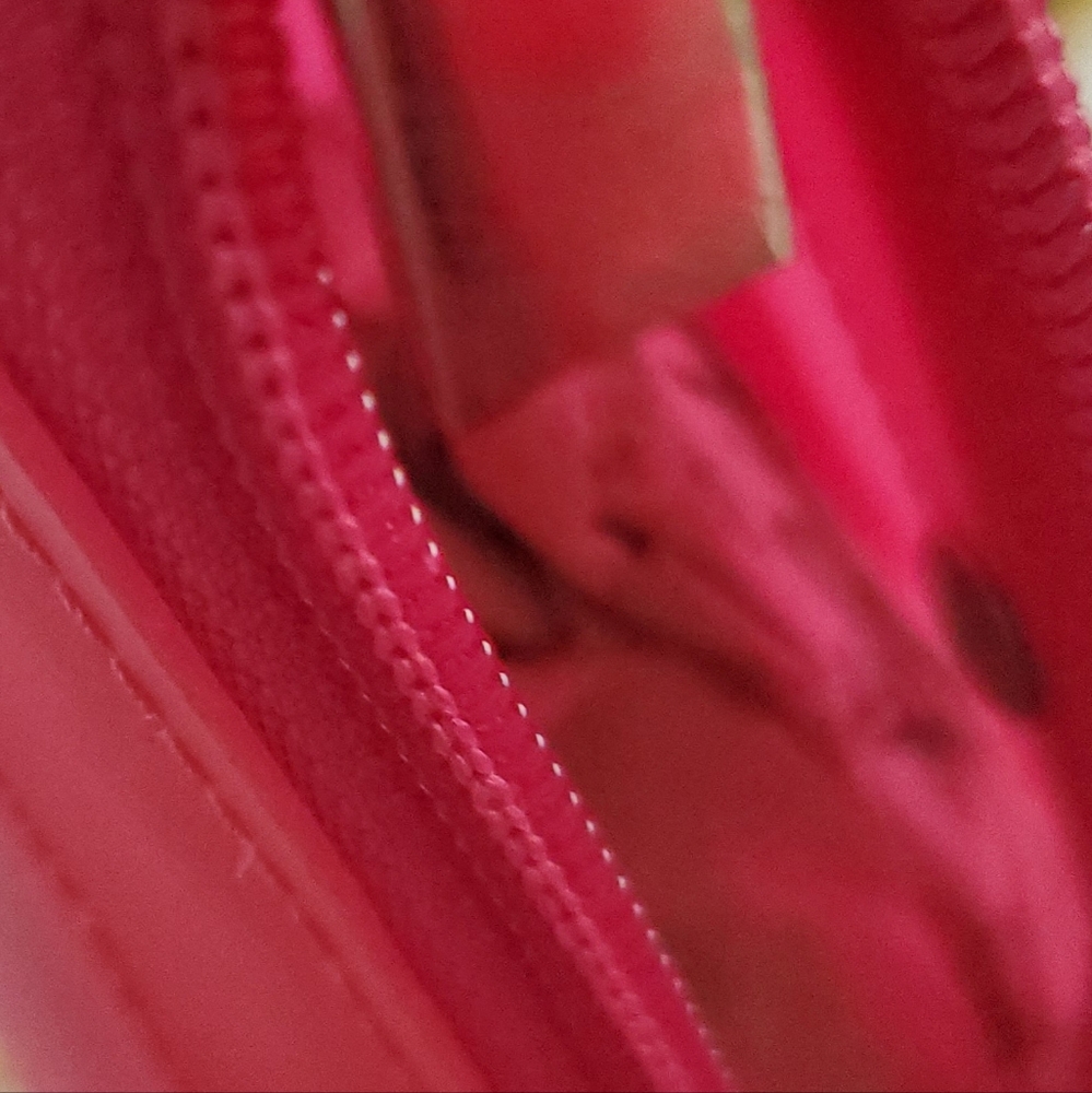 Hot Pink Lucite SHOULDER BAG - Picture 4 of 7